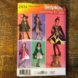 Simplicity Sewing Pattern 2834 Girls Costume Queen Hearts Patriotic Jester UNCUT